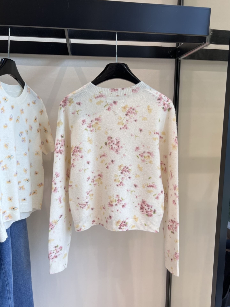 Pra*a sweaters